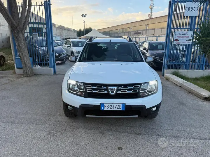 Dacia Duster 2015 photo 2