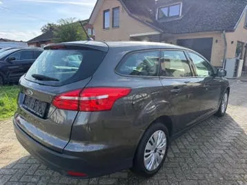 Ford Focus 2018 photo 2