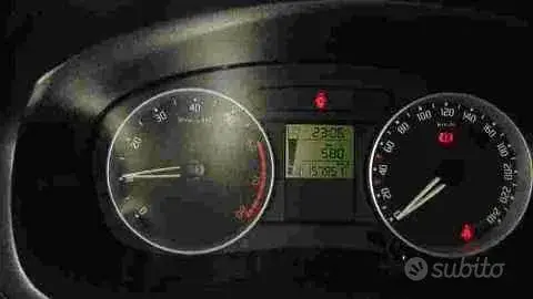 Skoda Fabia 2008 photo 2