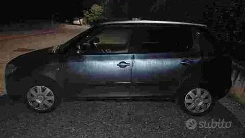 Skoda Fabia 2008 photo 3