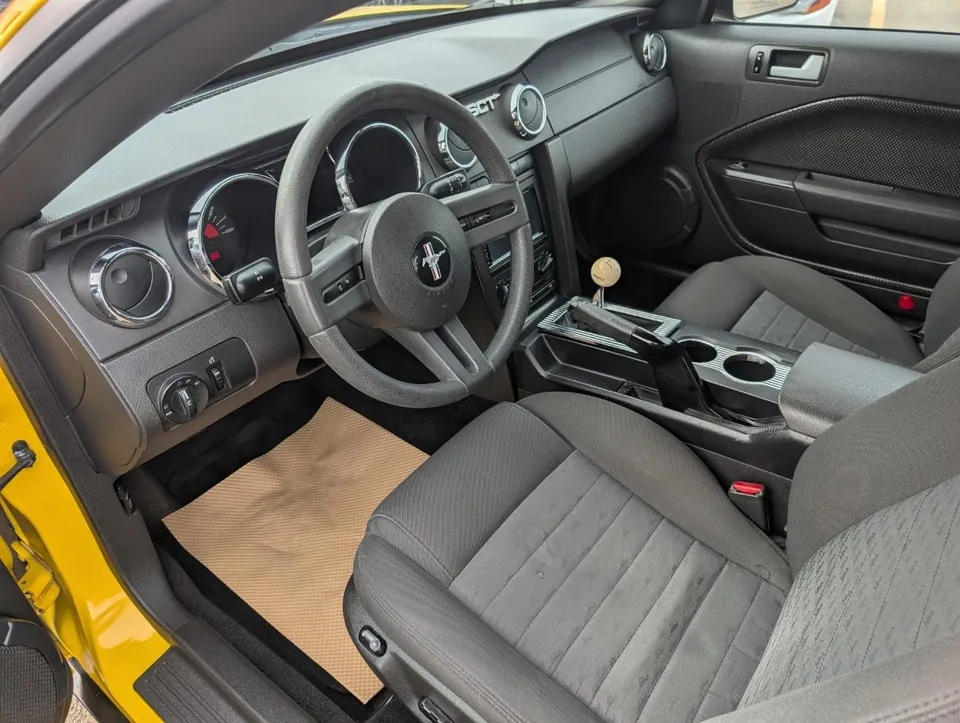 Ford Mustang 2006 photo 2