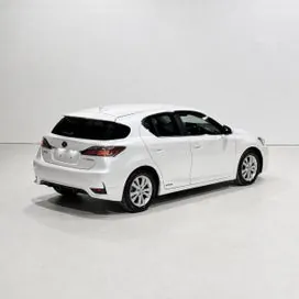 Lexus Ct 200H 2015 photo 3