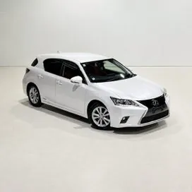 Lexus Ct 200H 2015 photo 2