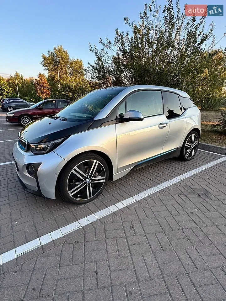 BMW I3