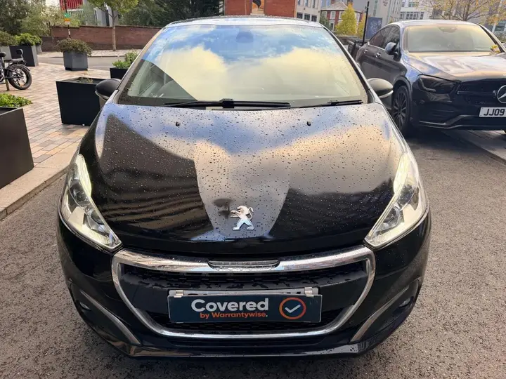 Peugeot 208 2017 photo 3
