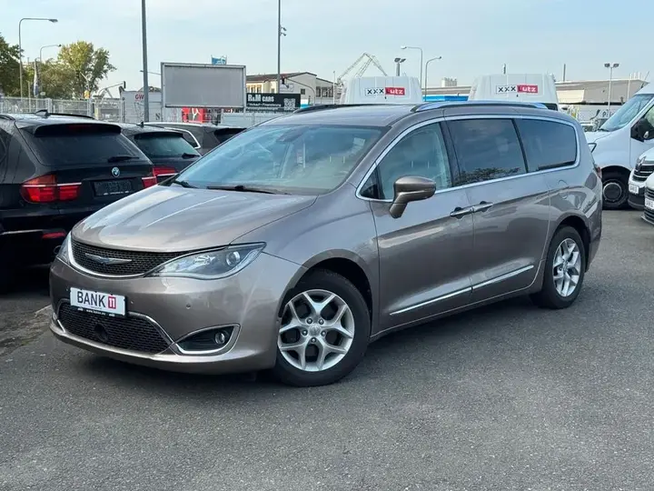 Chrysler Pacifica