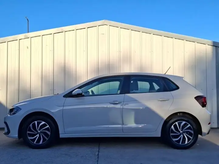 Volkswagen Polo 2023 photo 4