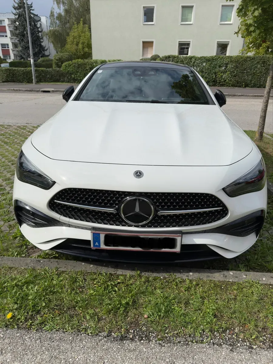 Mercedes-Benz Cle Class 2025 photo 2