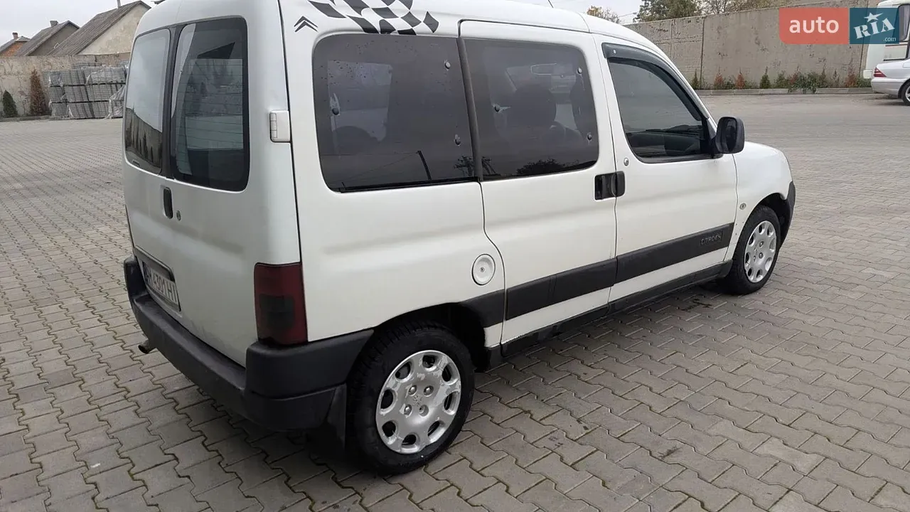 Citroen Berlingo 2004 photo 2