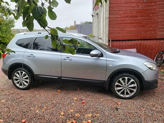 Nissan Qashqai+2