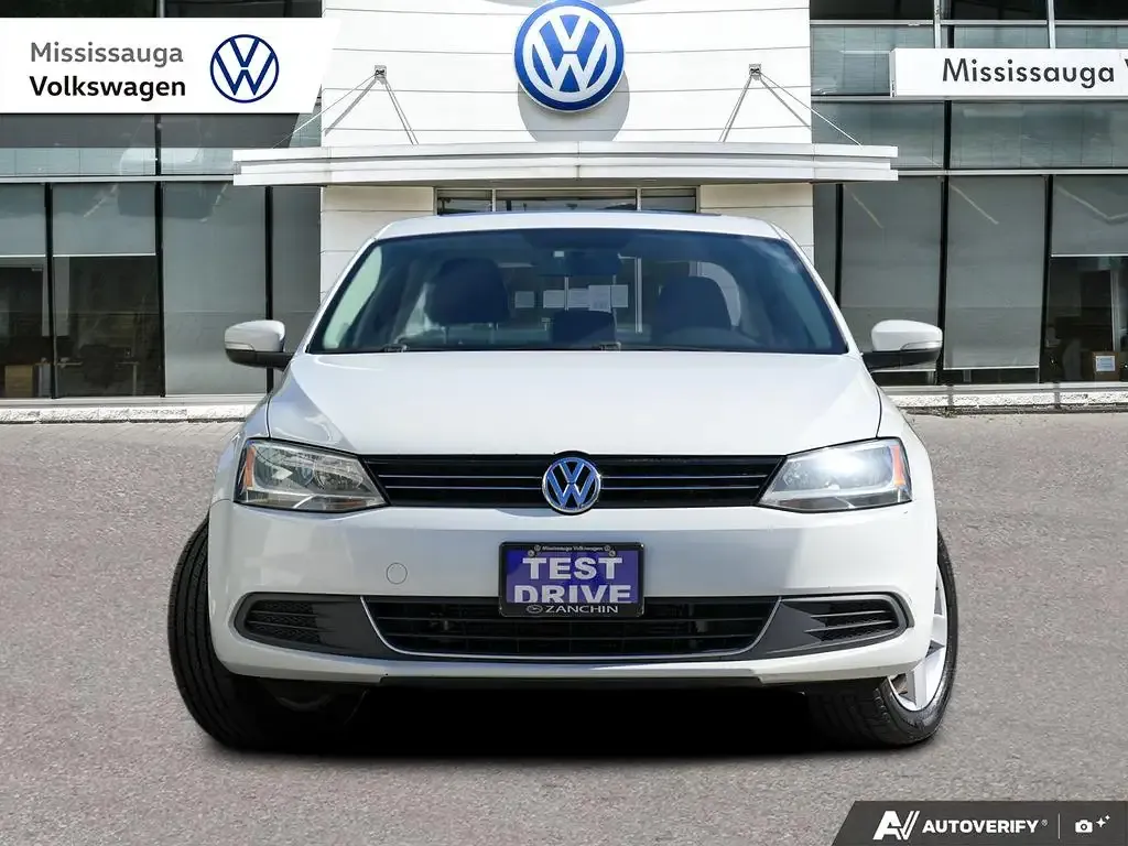 Volkswagen Jetta 2014 photo 2
