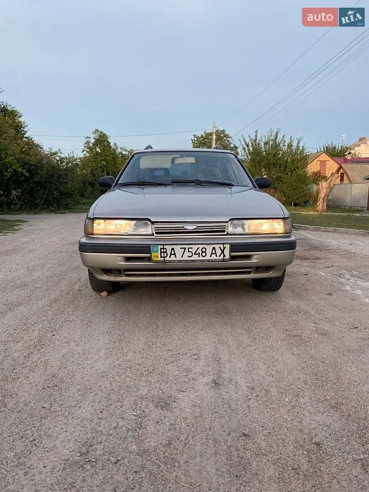 Mazda 626 1992 photo 3