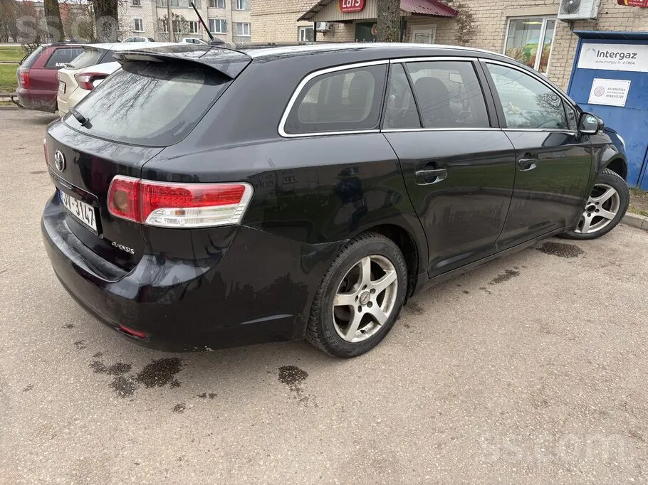 Toyota Avensis 2009 photo 2