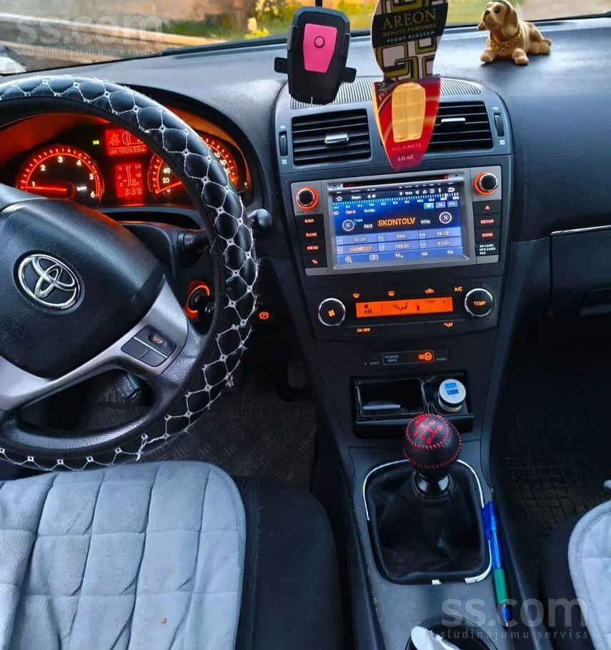 Toyota Avensis 2009 photo 4