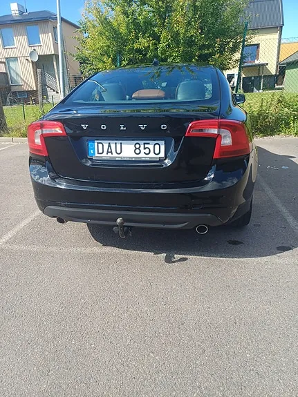 Volvo S60 2011 photo 4