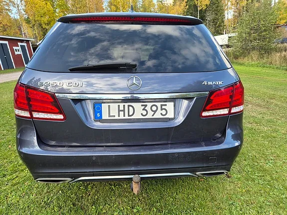 Mercedes-Benz E250 2014 photo 4