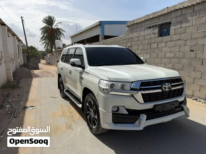 Toyota Land Cruiser Gxr 2010 photo 2