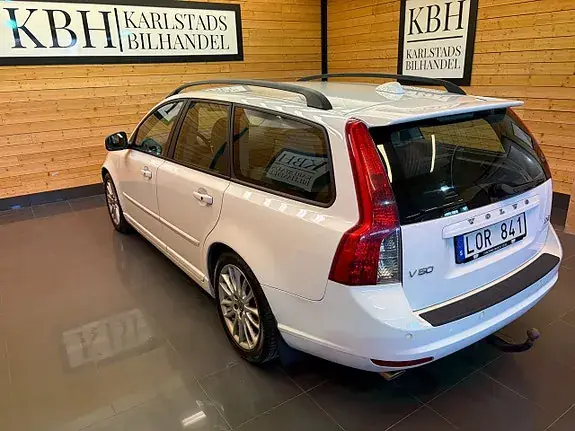 Volvo V50 2011 photo 4