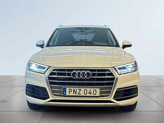 Audi Q5 2018 photo 2