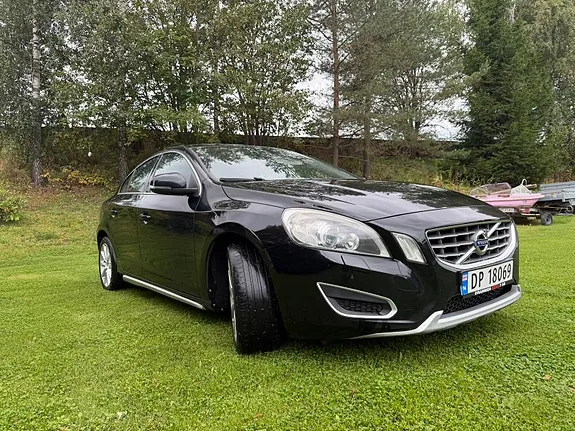 Volvo S60 2011 photo 2