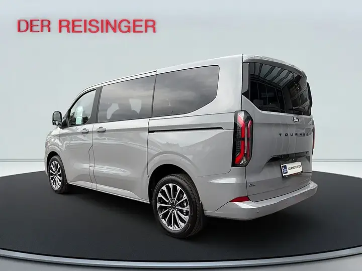 Ford Tourneo Custom 2026 photo 3