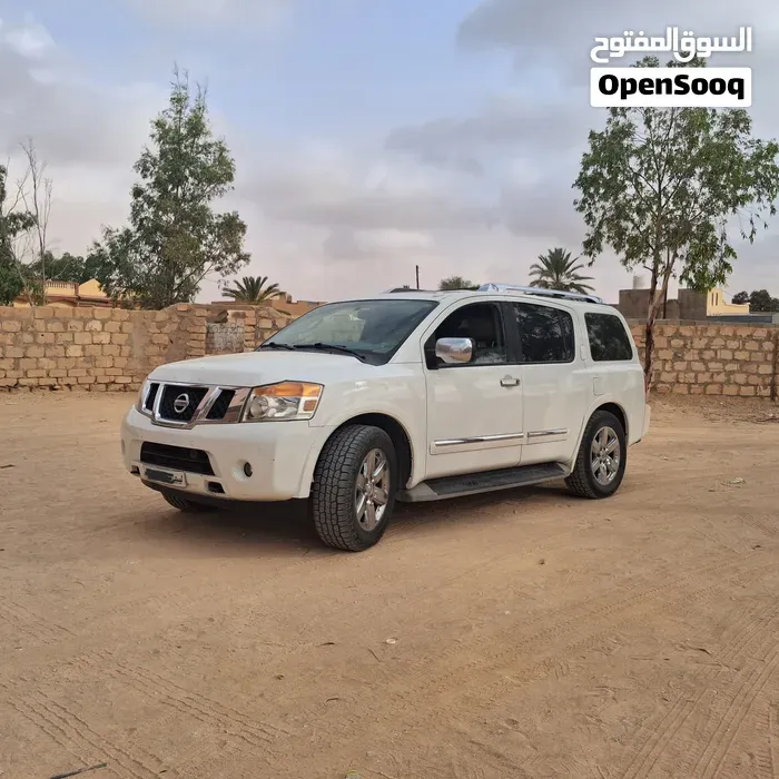 Nissan Armada 2012 photo 2