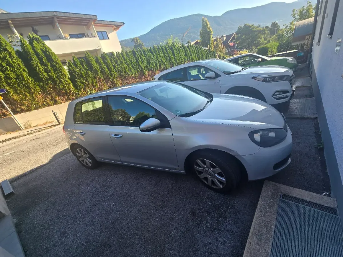 Volkswagen Golf 2011 photo 3
