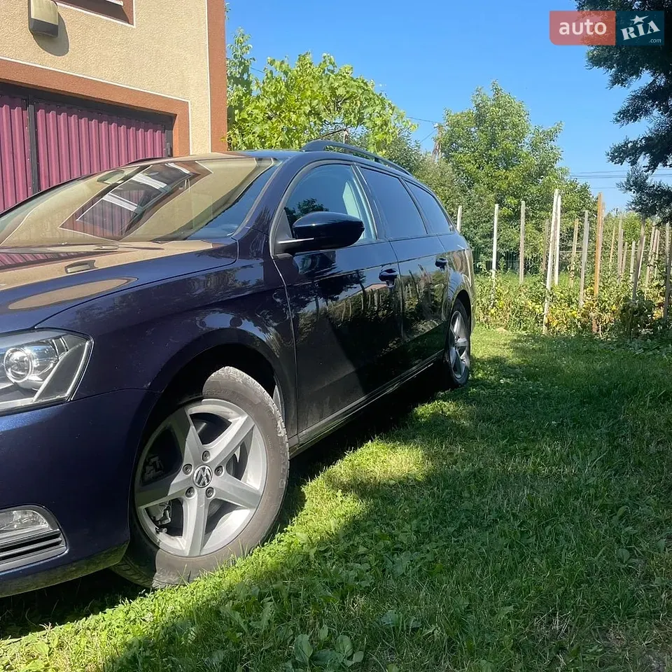 Volkswagen Passat 2012 photo 3