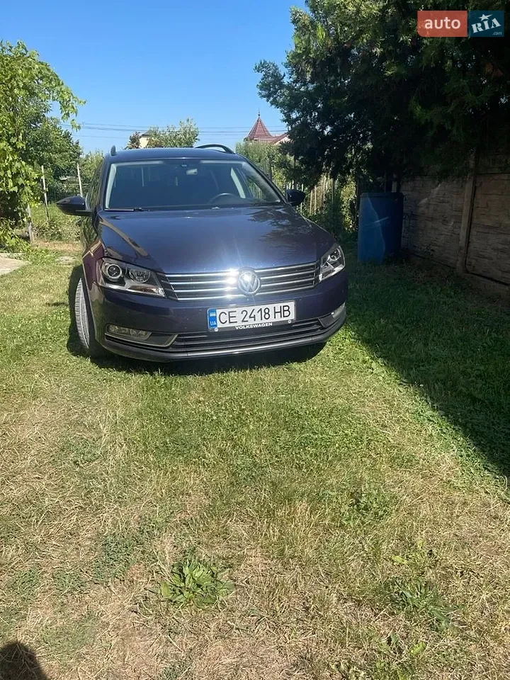 Volkswagen Passat 2012 photo 2