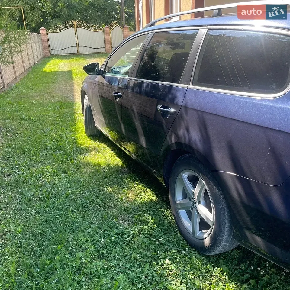 Volkswagen Passat 2012 photo 4
