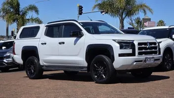Mitsubishi Triton 2024 photo 4