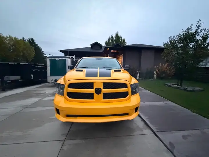 Dodge Ram Classic Express 2019 photo 2