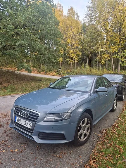 Audi A4 2010 photo 4