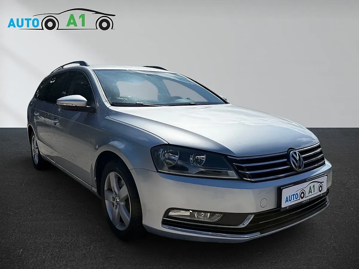 Volkswagen Passat 2011 photo 3