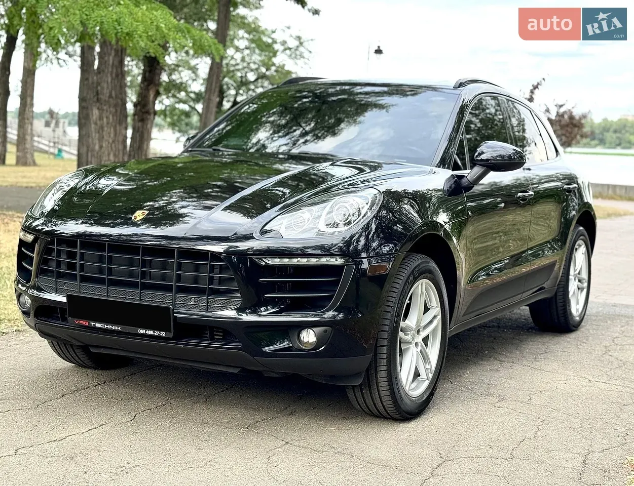 Porsche Macan 2018 photo 2