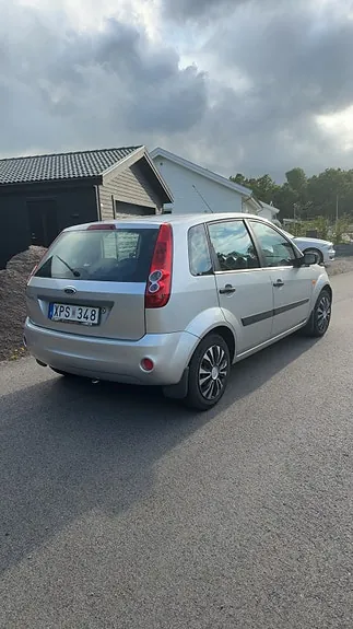 Ford Fiesta 2006 photo 2