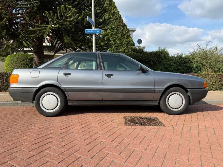 Audi 80