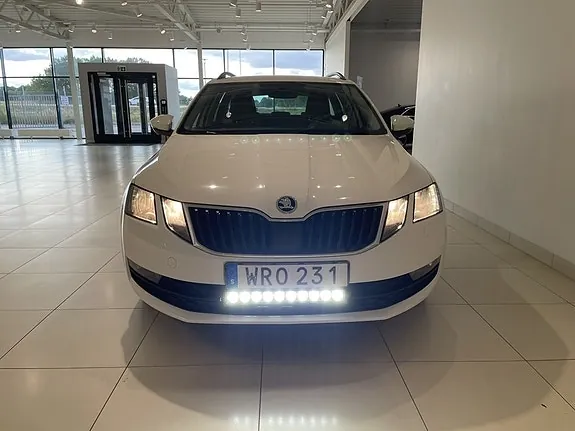 Skoda Octavia 2018 photo 3