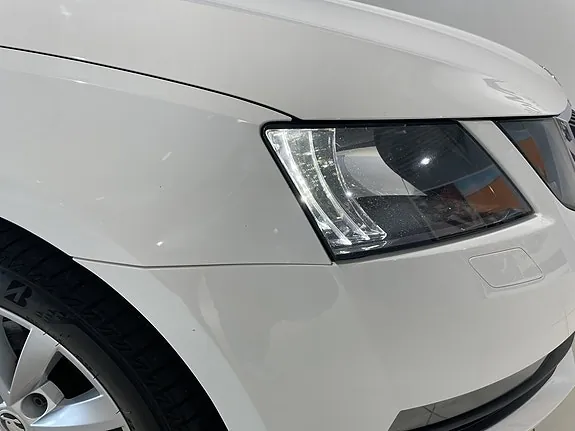 Skoda Octavia 2018 photo 5