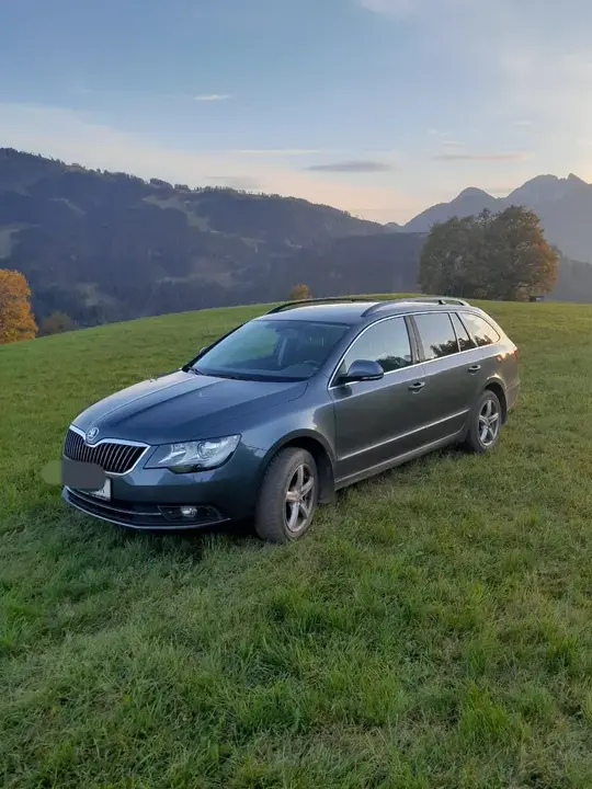 Skoda Superb 2015 photo 2