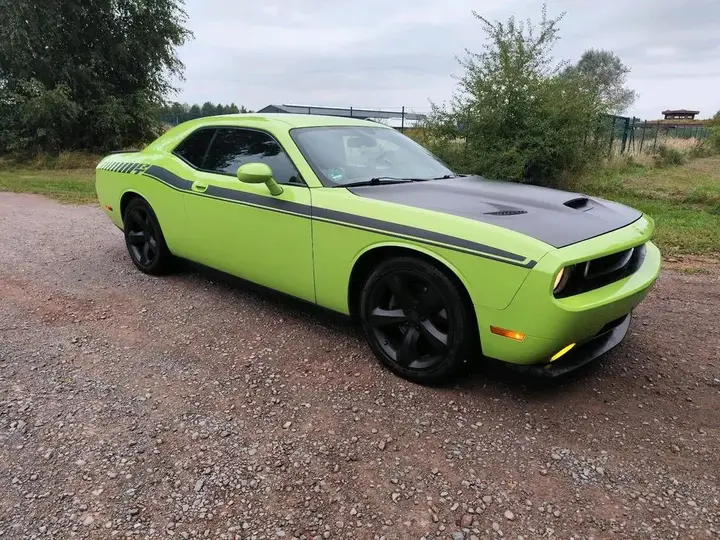 Dodge Challenger