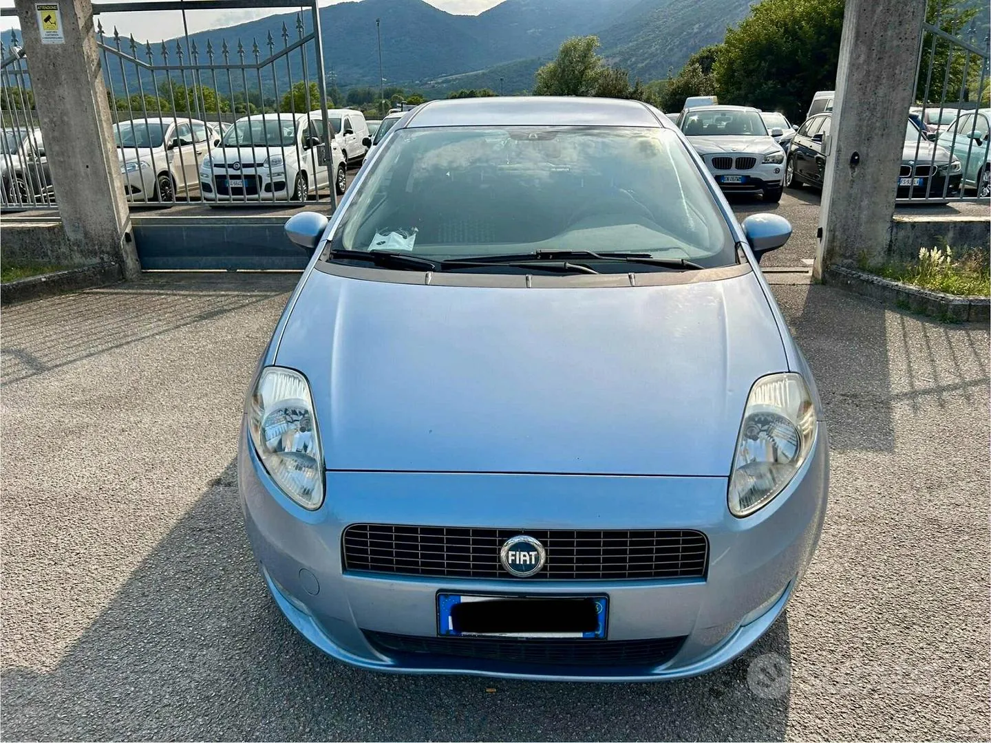Fiat Grande Punto 2006 photo 2
