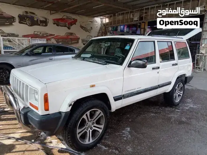 Jeep Cherokee