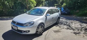 Volkswagen Golf 2010 photo 4