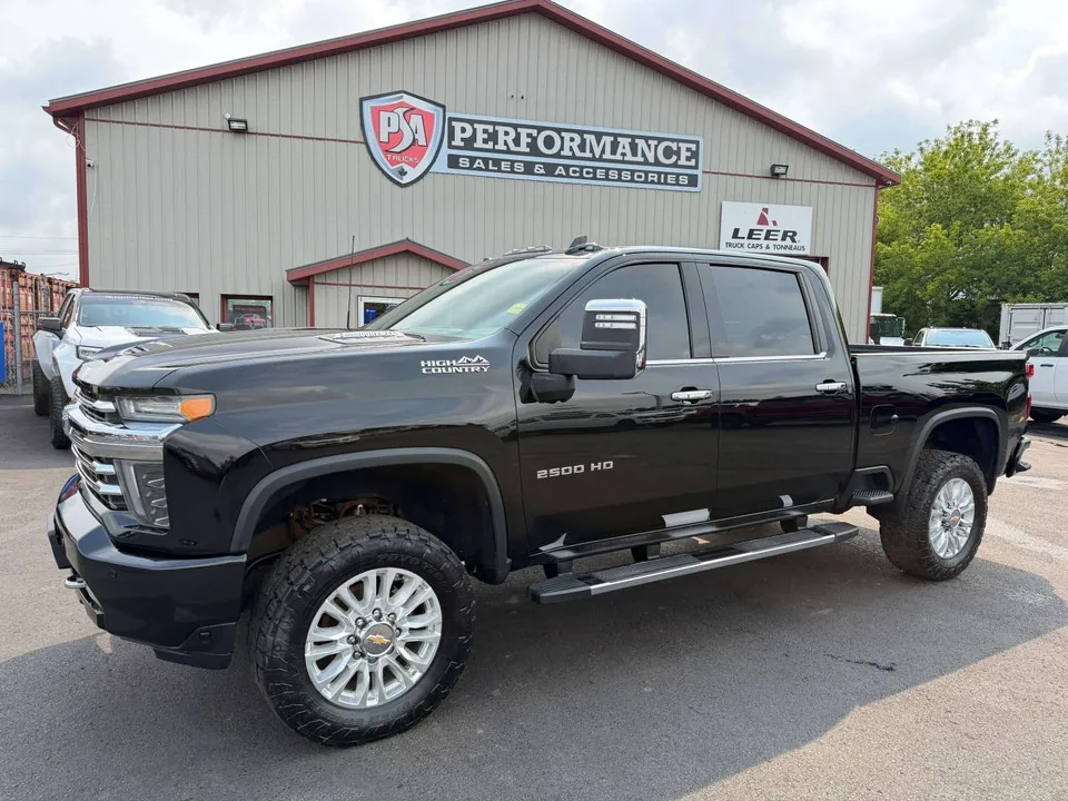 Chevrolet Silverado 2500 High Country 2022 photo 3