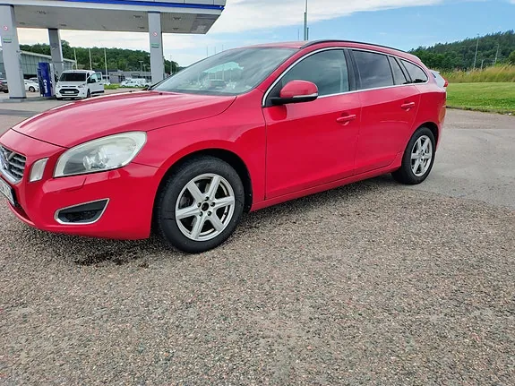 Volvo V60 2011 photo 2