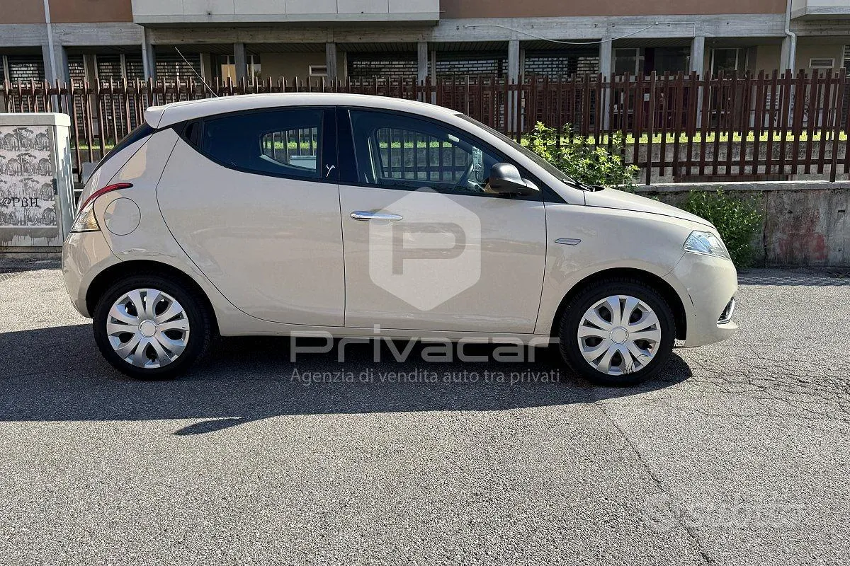 Lancia Ypsilon 2017 photo 4