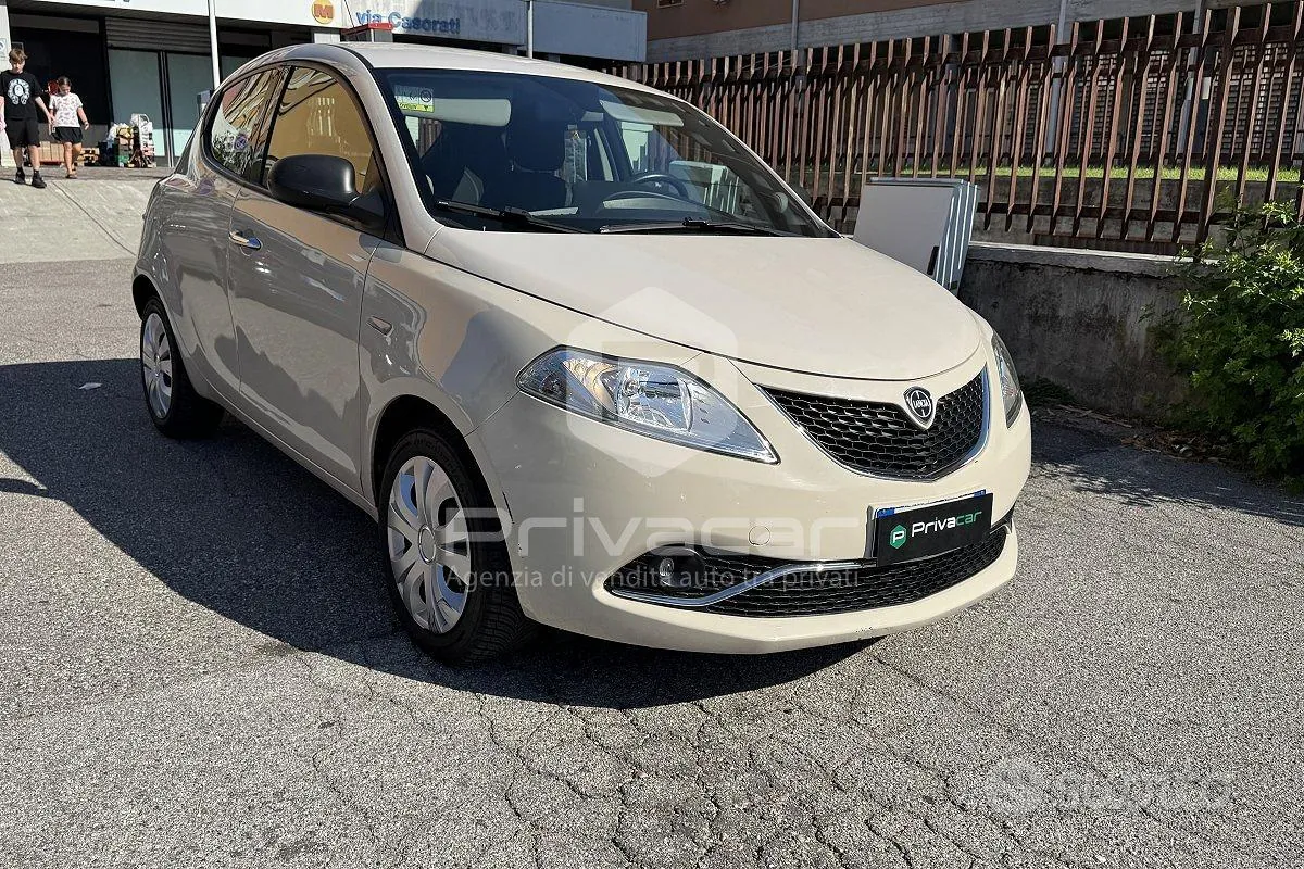Lancia Ypsilon 2017 photo 3