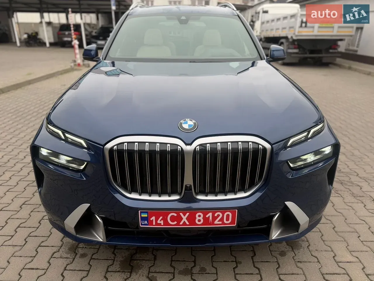 BMW X7