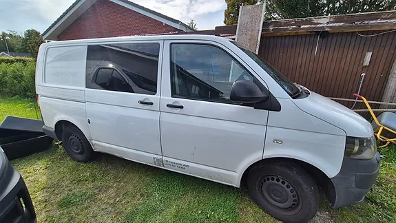 Volkswagen Transporter 2013 photo 2